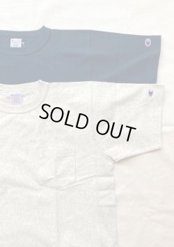 画像1: 【champion 9.4oz Jersey Reverse weave Pocket Short sleeve Tee Relax Fit】チャンピオン 9.4オンス ジャージー リバースウィ―ブ ポケット付 半袖Tee/ リラックスフィット(2カラー展開)