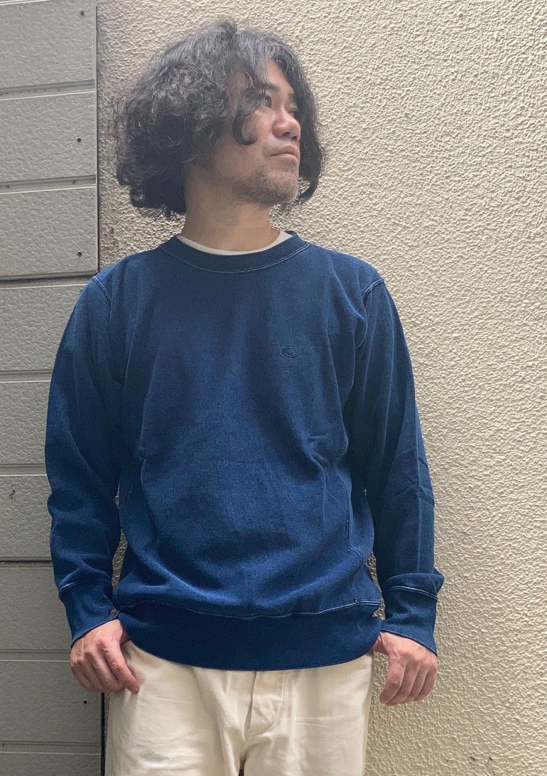 【champion】 10oz Reverse weave Indigo Sweat Shirt 商品アップ完了です。