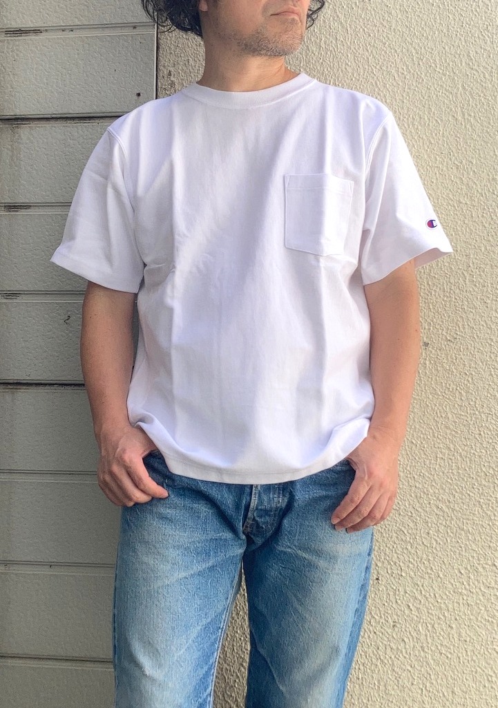 【champion】 9.4oz Jersey Reverse weave Pocket Short sleeve Tee Relax Fit 商品アップ完了です。