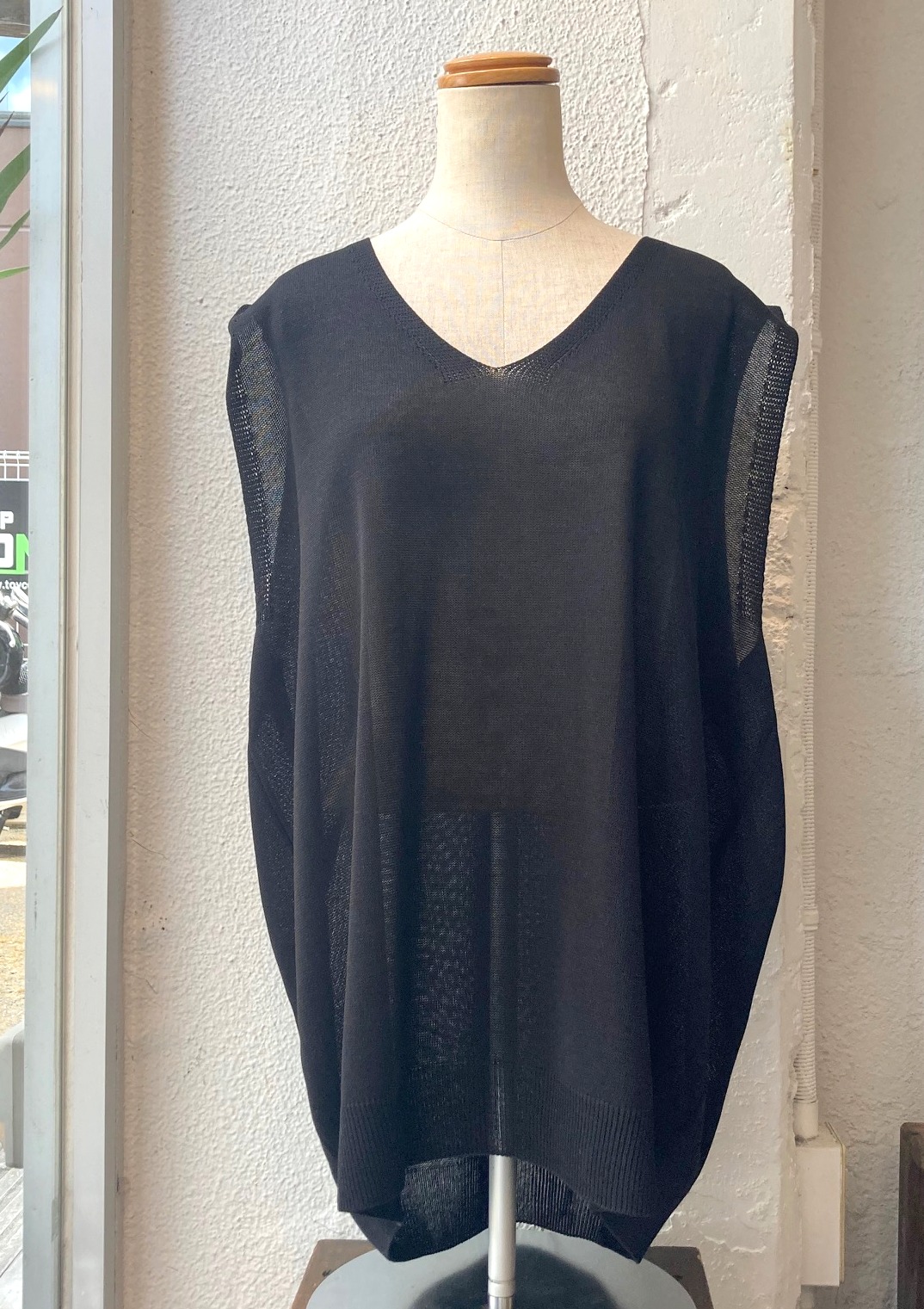 【AT CORNER】 Knit Vest 商品アップ完了です。