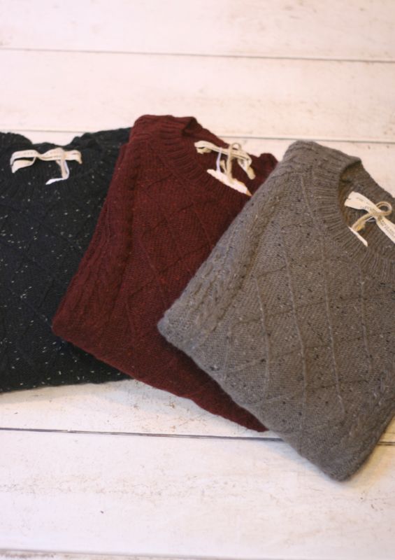 画像: 【Hertage Stone】crew neck cable knit 商品アップ完了です。