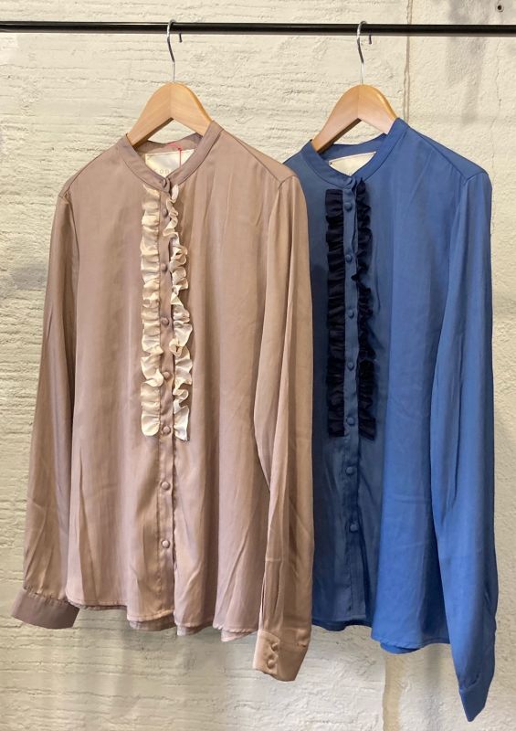 画像: 【konomi】 remake band-collar blouse 商品アップ完了です。