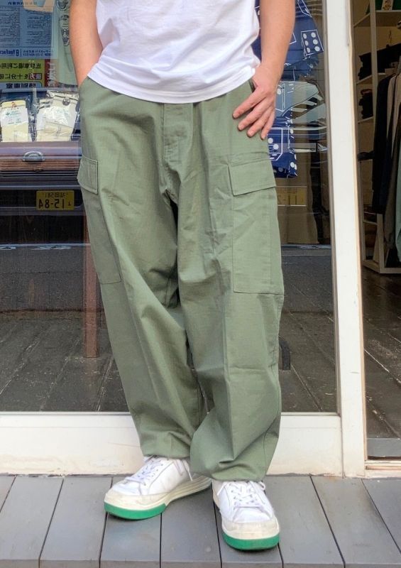 画像: 【ALCARZA】 Rip-stop Wide Cargo Pants 商品アップ完了です。