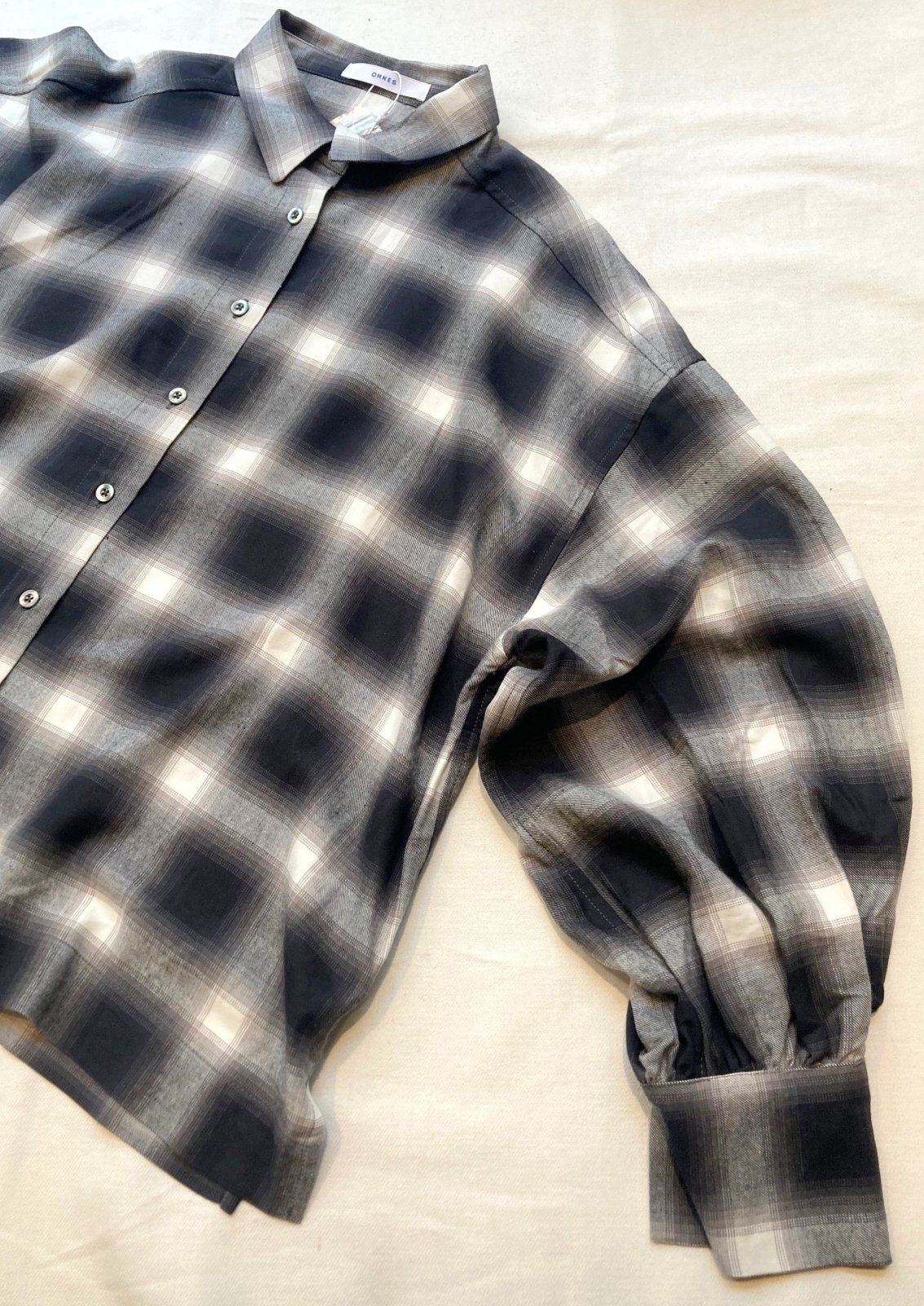 画像1: 【OMNES Rayon Check Long sleeve Shirt】オムネス レーヨン袖ボリューム チェック長袖シャツ(black)