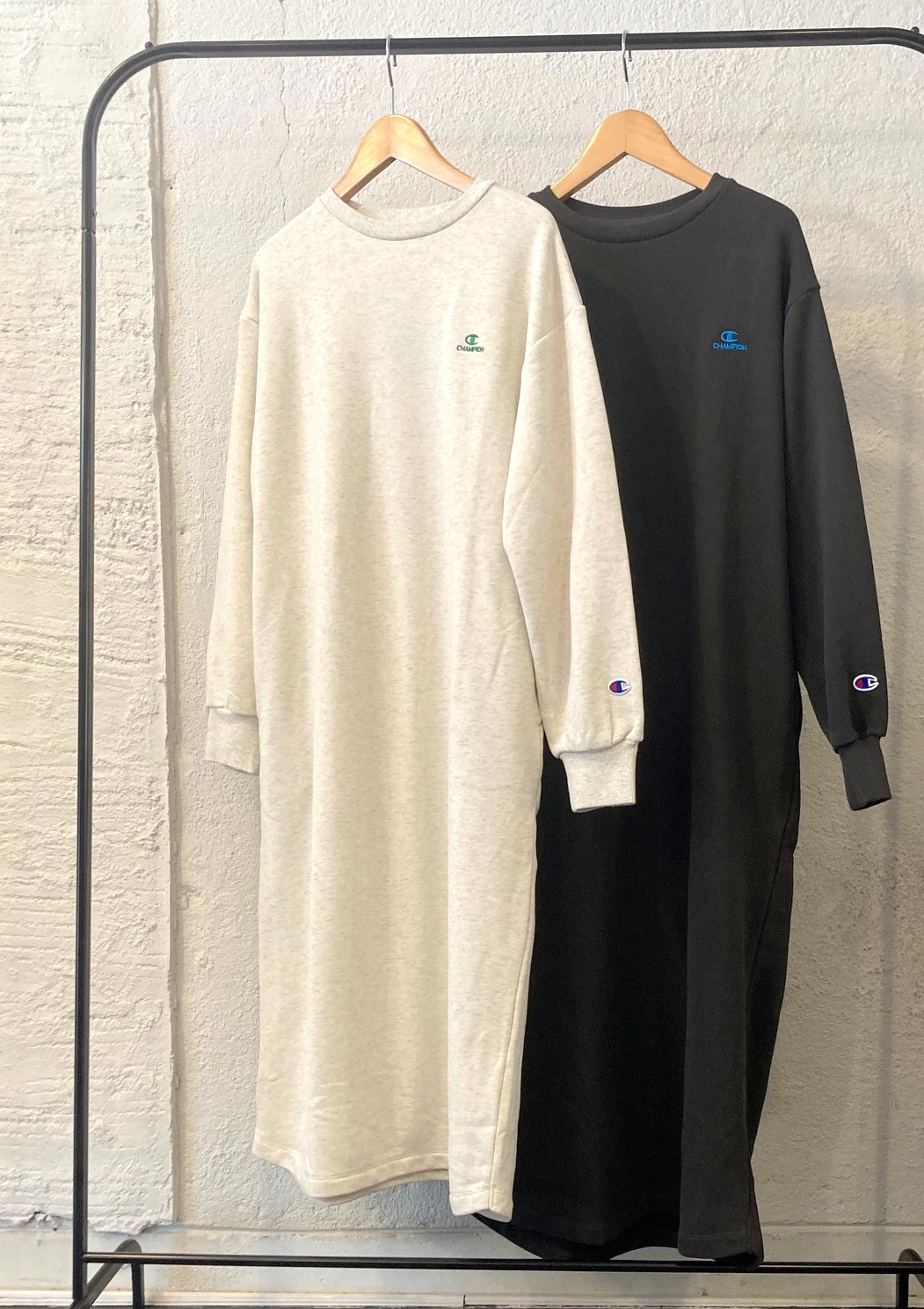 画像1: 【champion women's Sweat One piece】チャンピオン ウィメンズ スウエット ワンピース(2カラー展開)